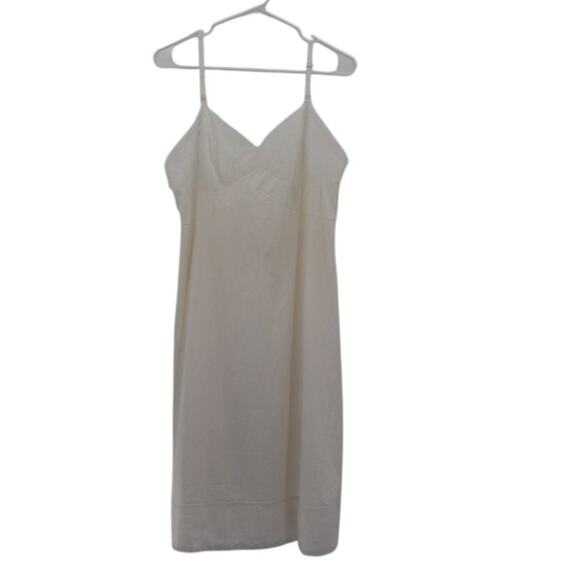 Vintage Cream Lace Nightgown. - Picture 1 of 8